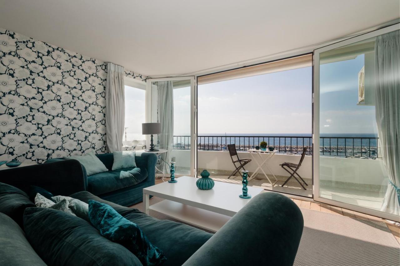 Apartamento With Stunning Sea Views, Puerto Banus Marbella